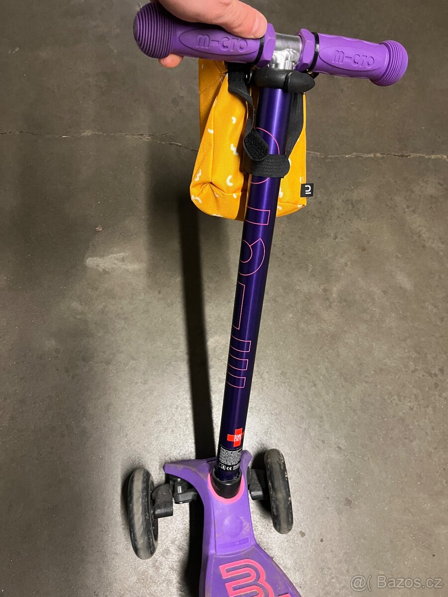 Micro maxi koloběžka s LED kolečky - 4