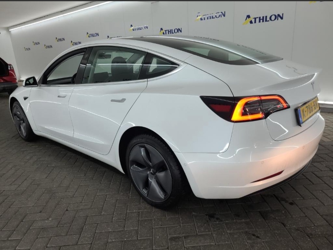 Tesla model 3 SR+ 2020 - 4