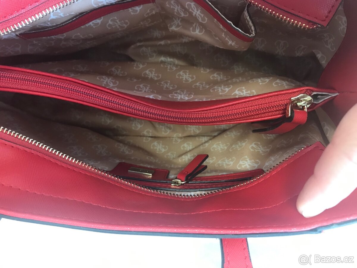 Červená kabelka zn. Guess - 4