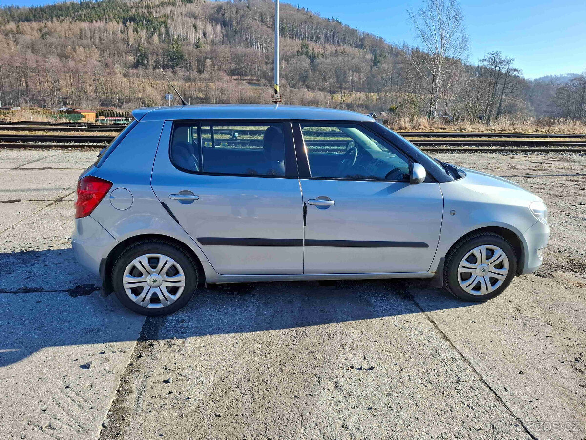 Prodám Škoda Fabia II - 4