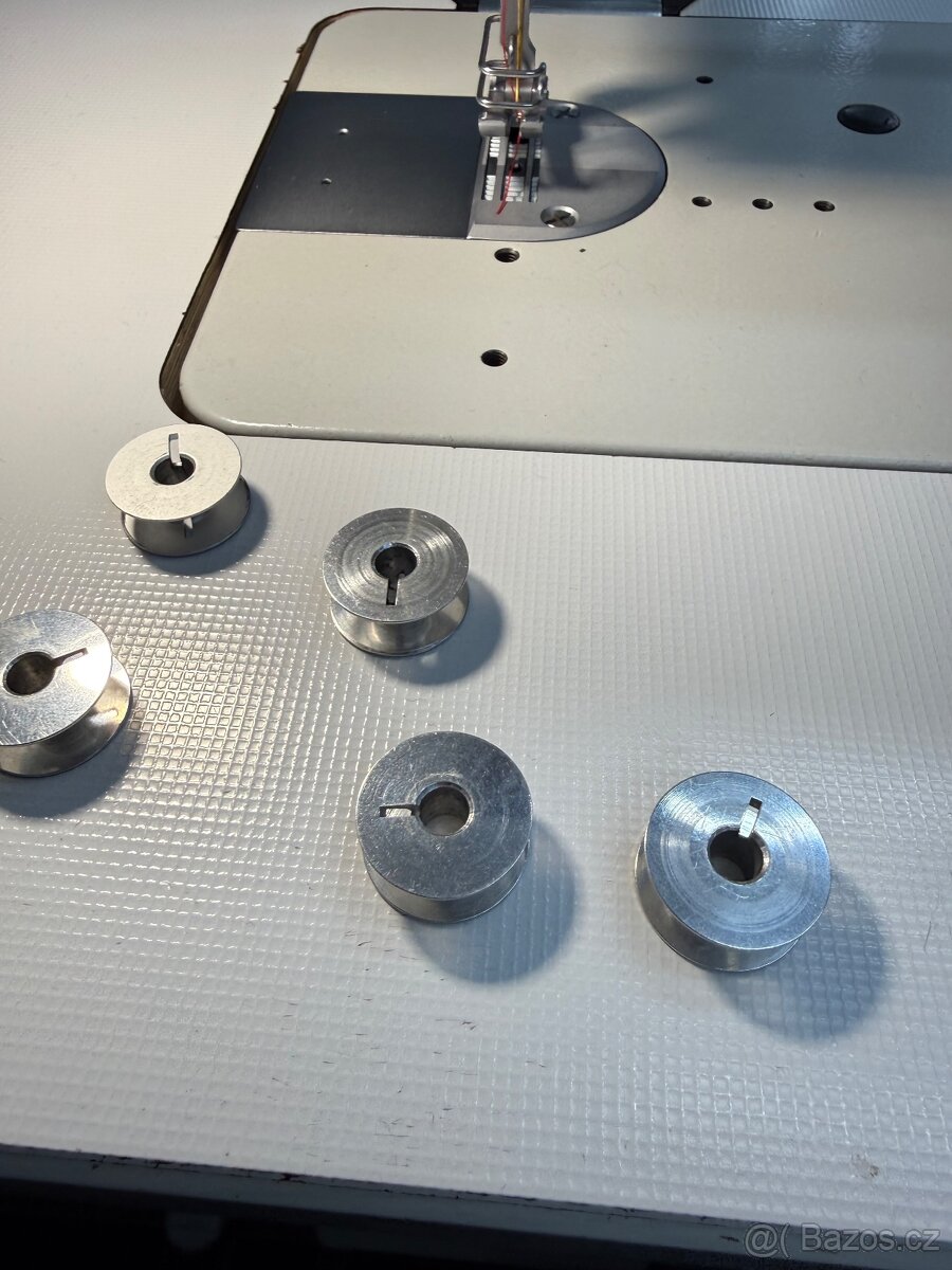 DÜRKOPP ADLER 272 - 4