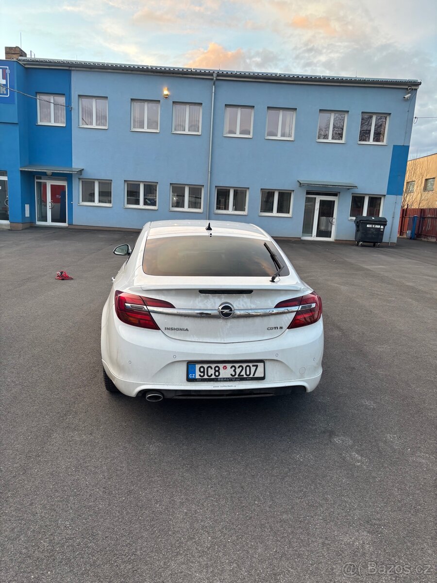 Opel insignia 2.0 cdti - 4