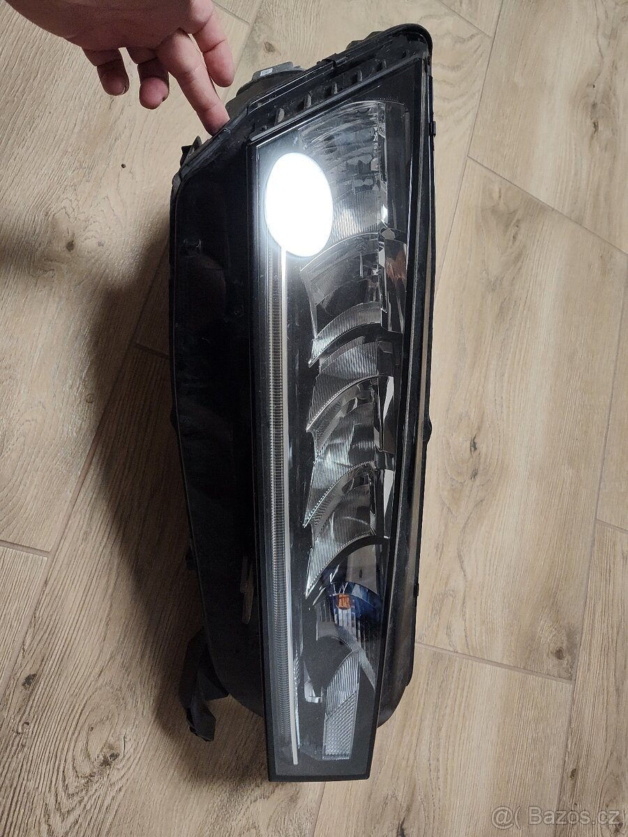 Přední LED světlomet Octavia 4 - 4