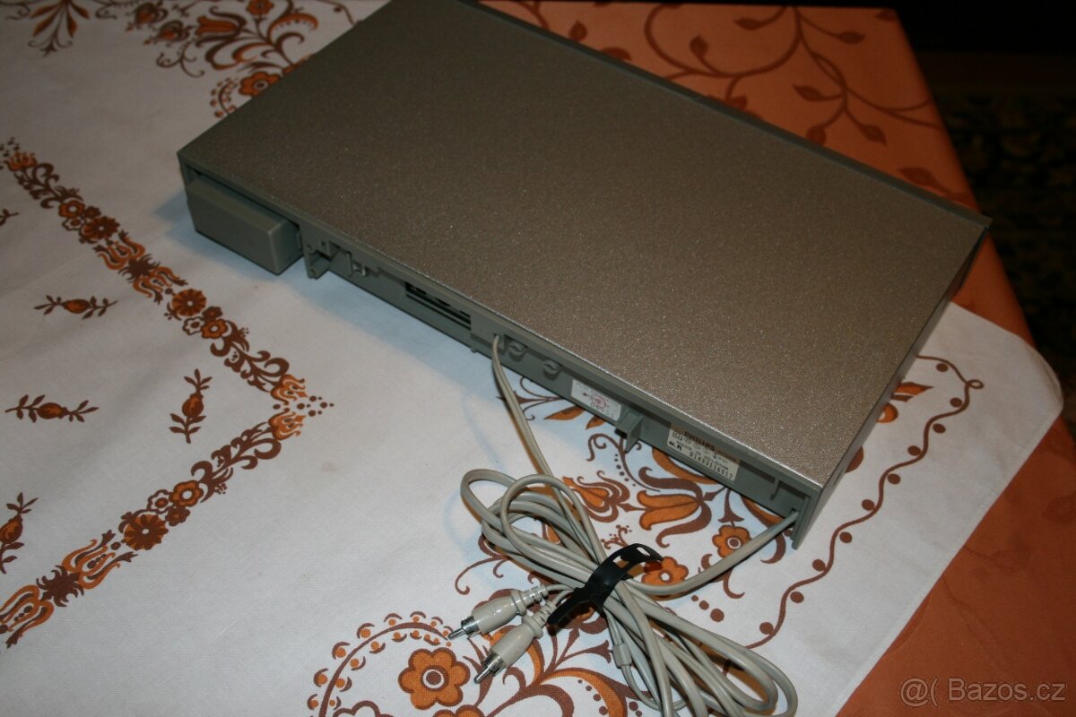 rádio komponent věže PHILIPS FT144 digital synthesized tuner - 4