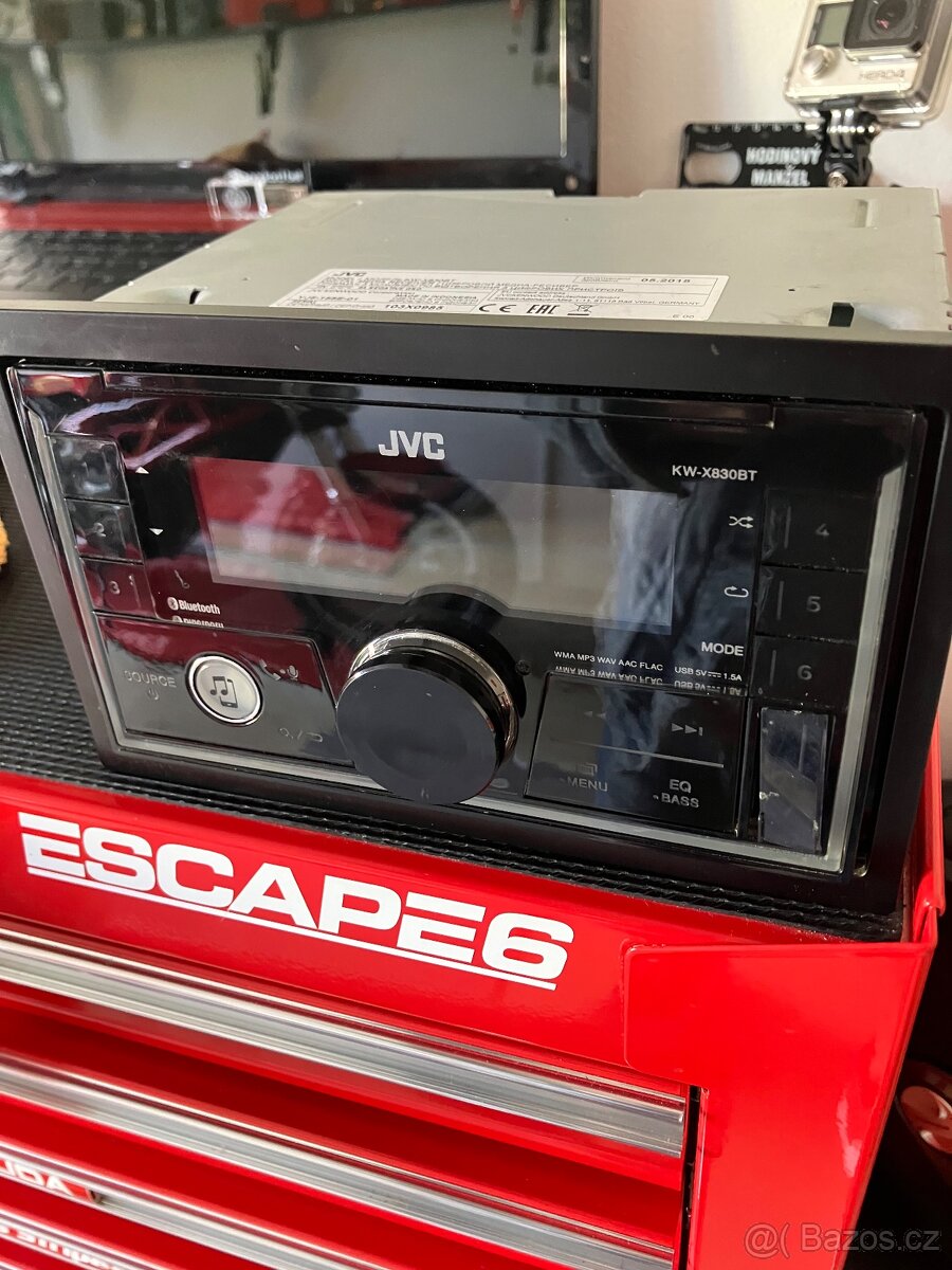 AUTORÁDIO JVC - 4