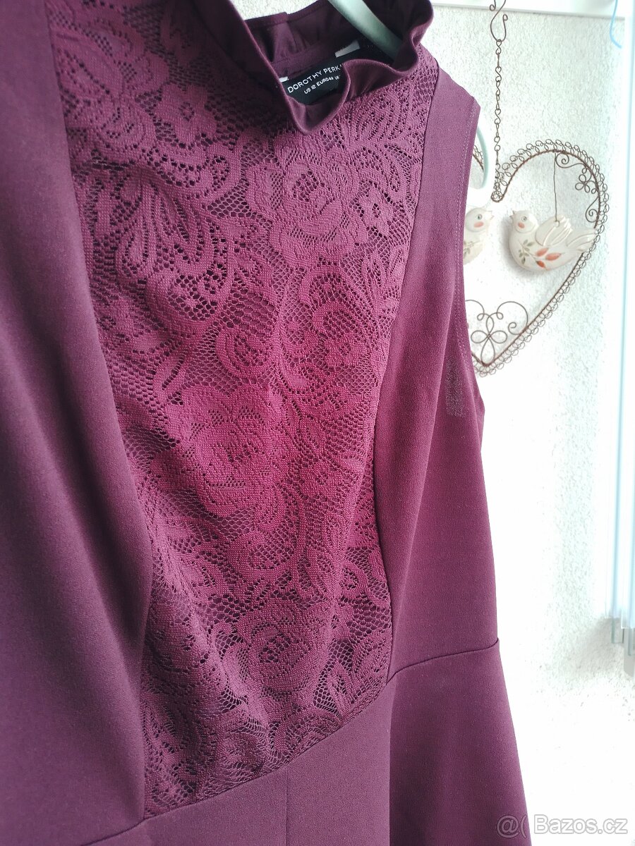 Elegantní vínové šaty s krajkou Dorothy Perkins vel. 44 - 4