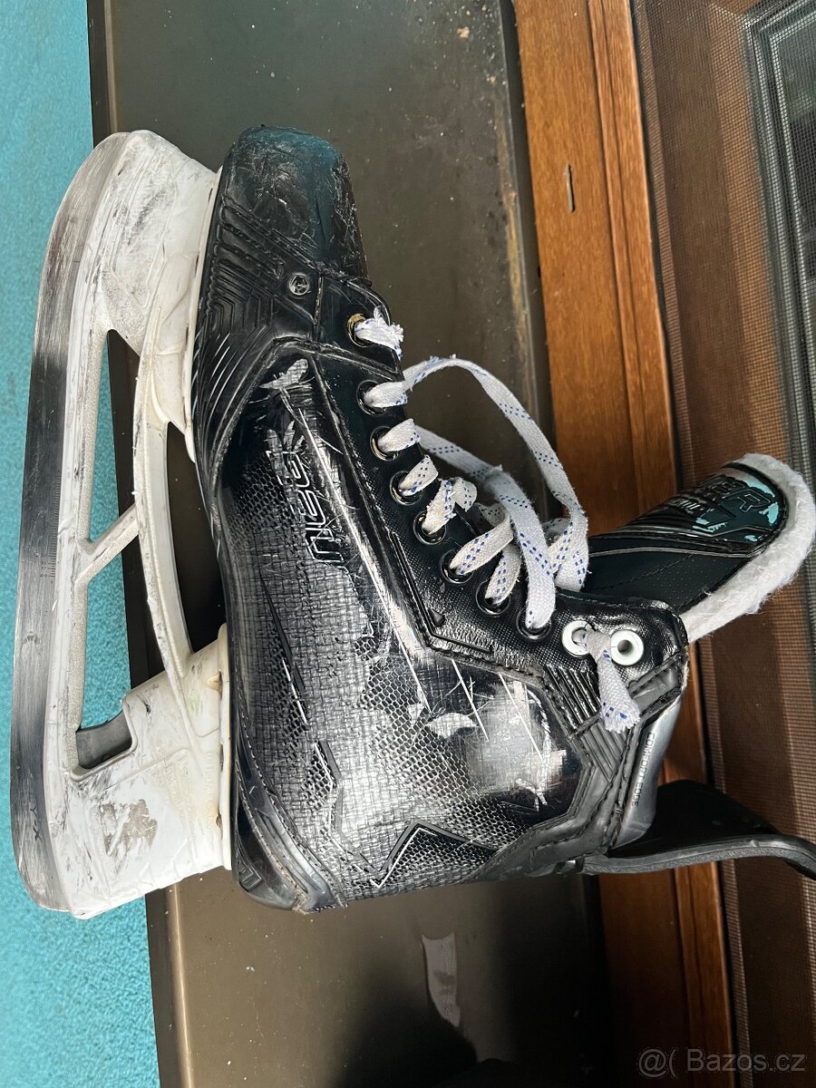 Brusle Bauer Supreme M50 - 4