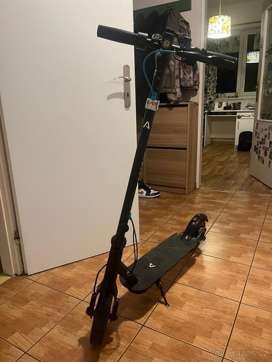 Elektrokoloběžka Lamax - 4