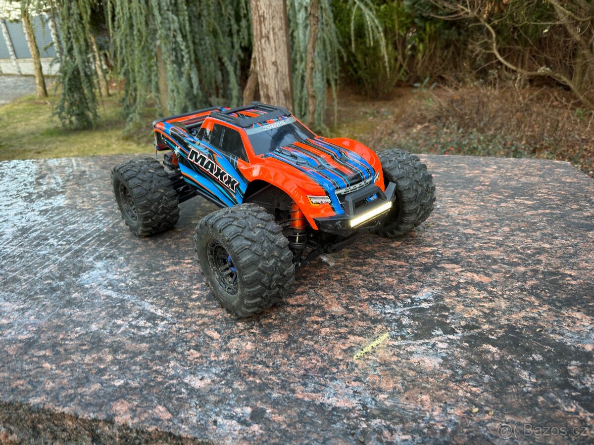Traxxas maxx - 4