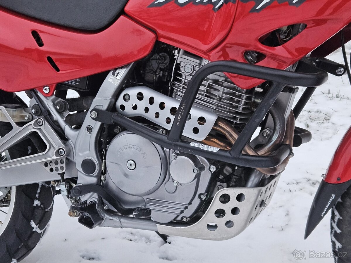 Honda NX 650 Dominator - 4