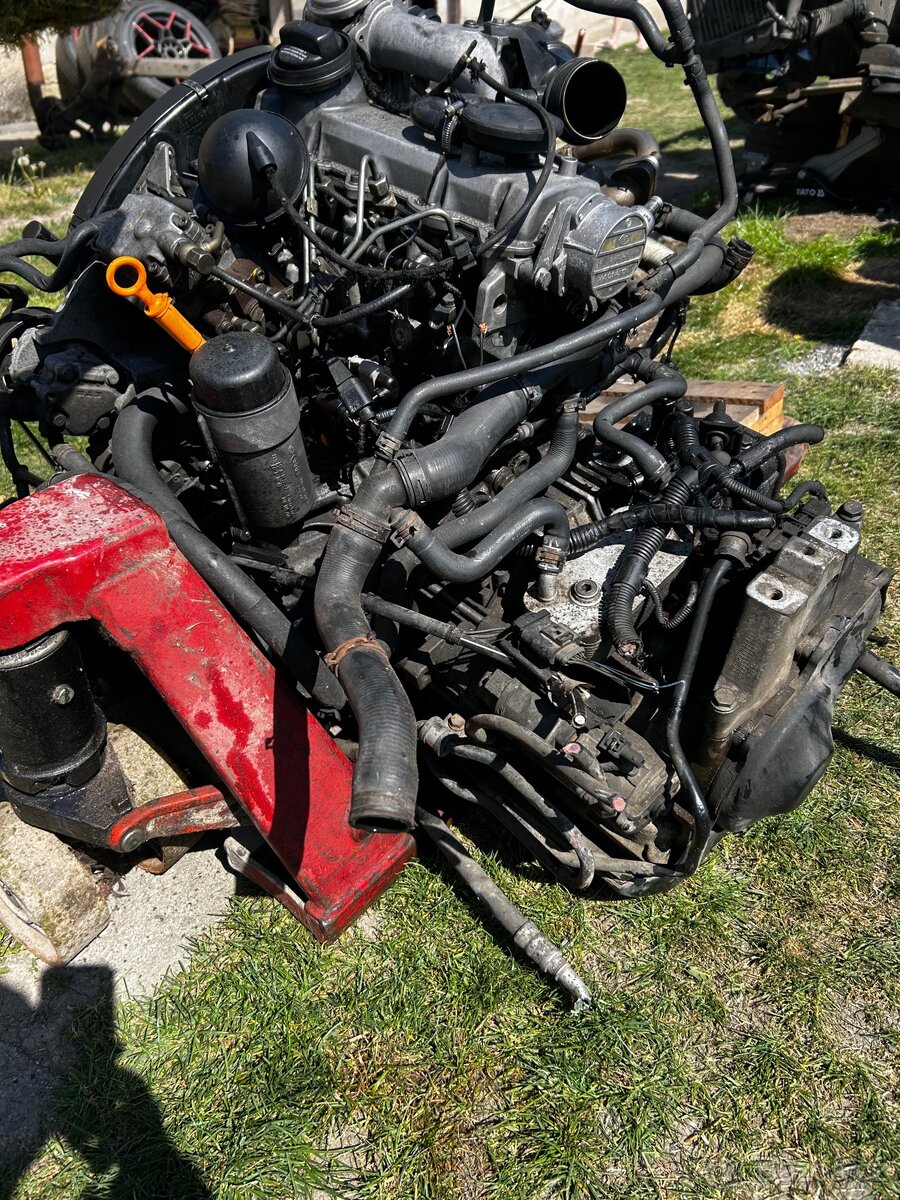 Motor Octavia 1.9 - 4