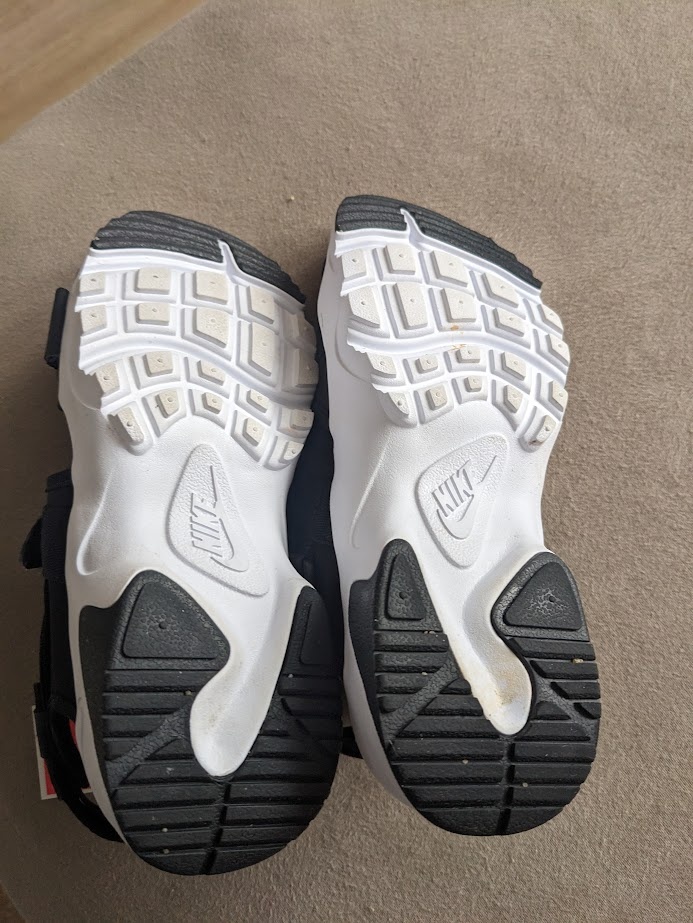 nové NIKE - 4