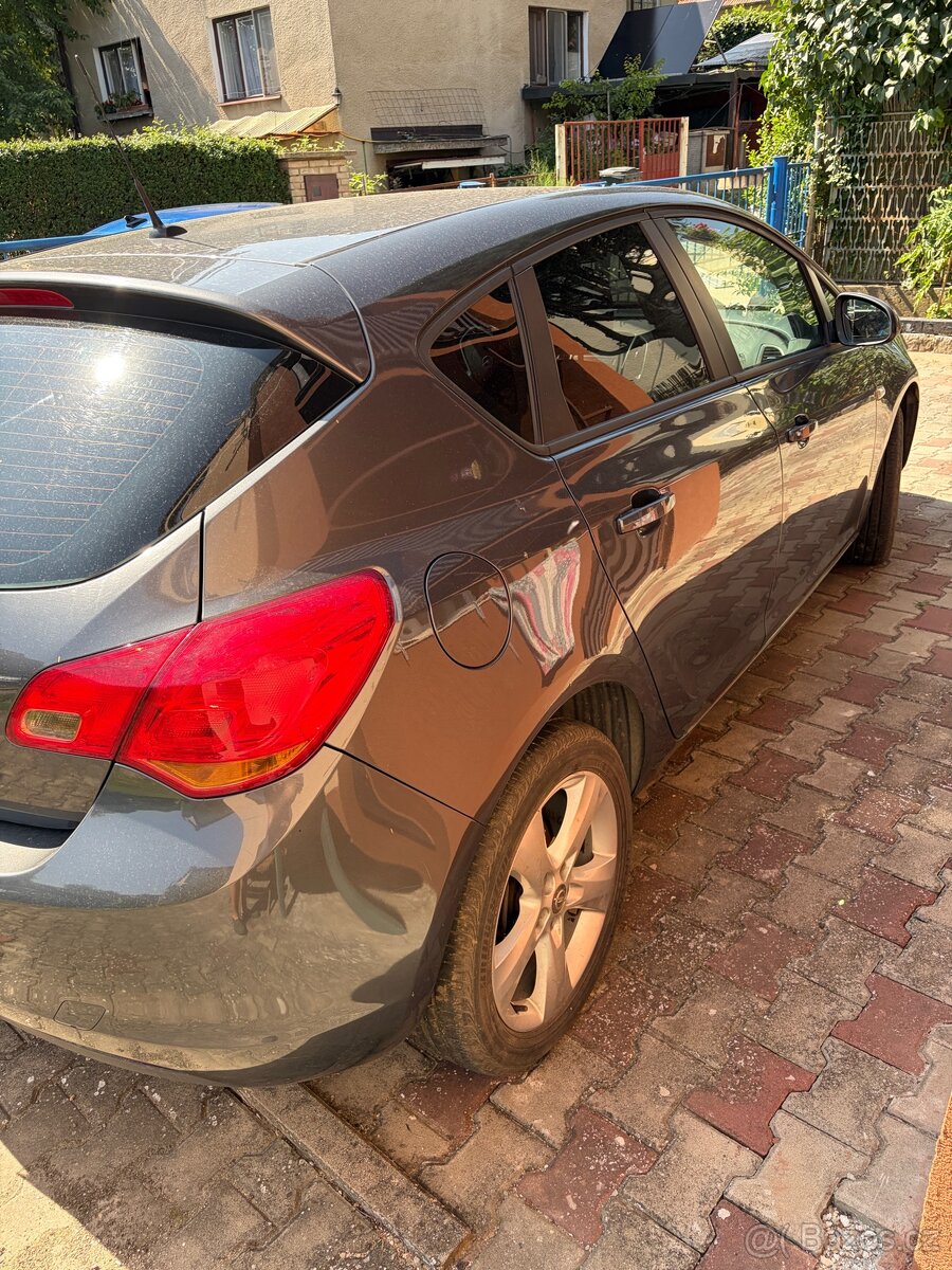 Opel astra 1.4turbo benzin - 4
