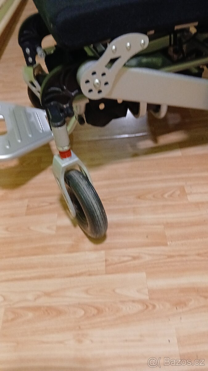 Elektrický invalidní vozík - 4