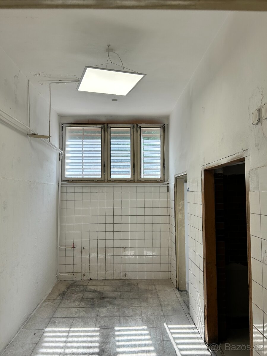 Pronájem skladu 18 m2 - 4