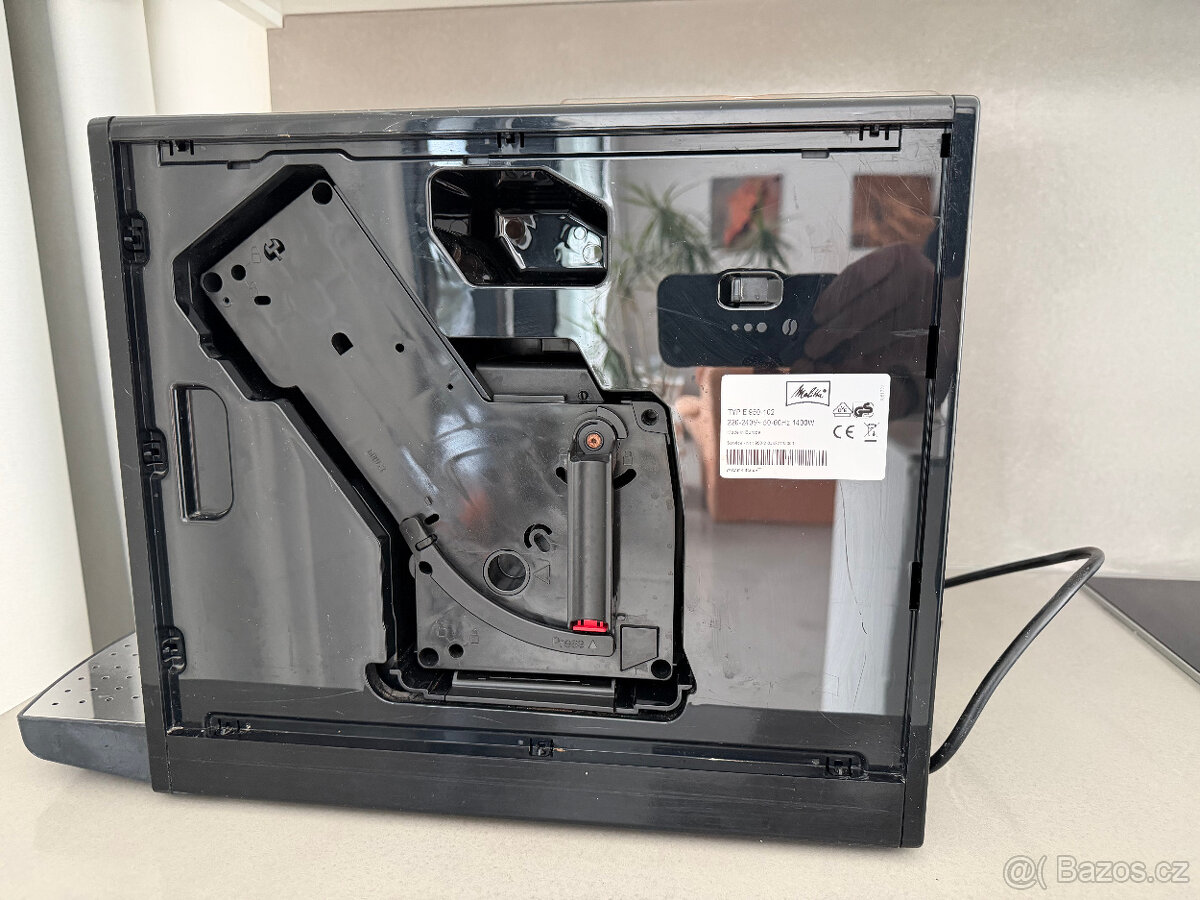 Automatický kávovar Melitta Solo + napěňovač mléka Cremio - 4