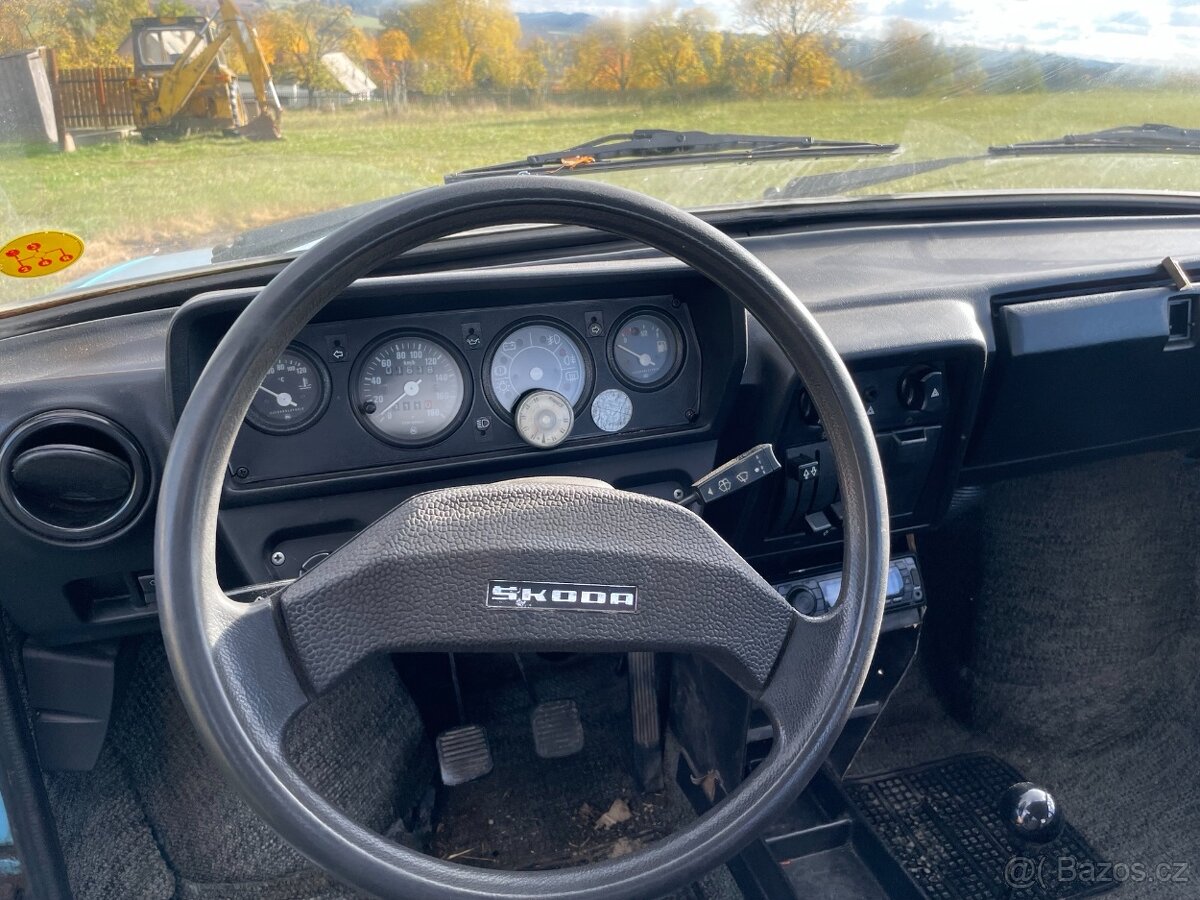 Prodám Škoda 120L, rv 1986 - 4