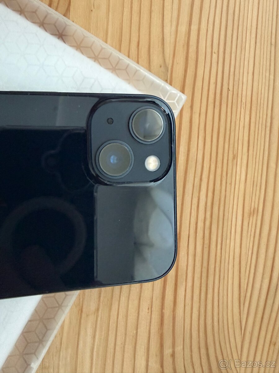 iPhone 13 černý, 128GB - 4