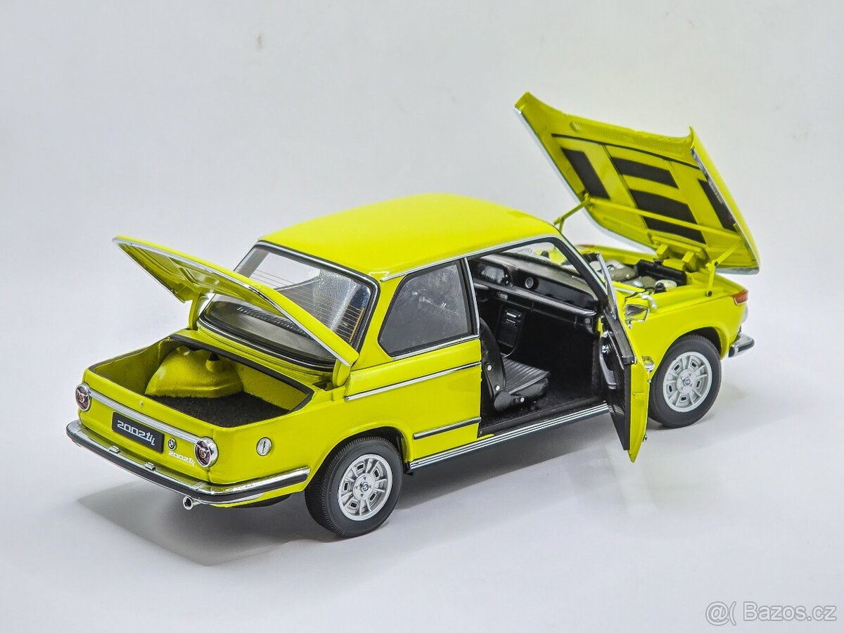 BMW 2002 Tii 1:18 Autoart - 4