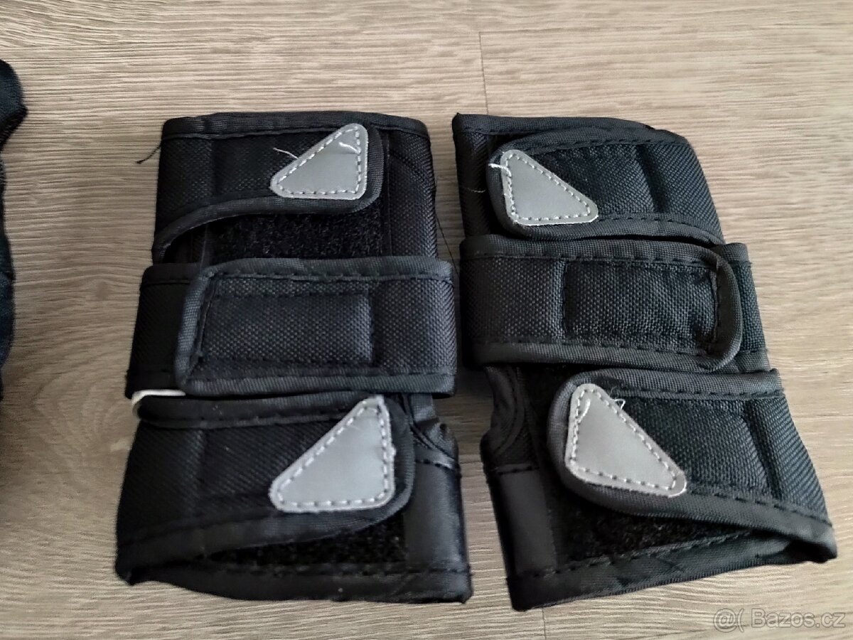 Sada chranicu pro deti Crivit, vel. S - 4