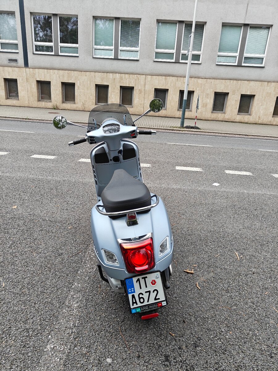 Vespa GTS 300 SuperTech - 4