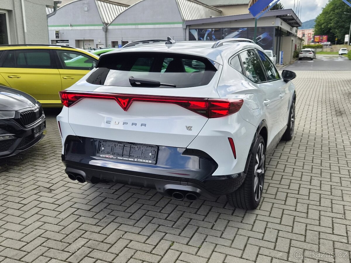 Cupra Formentor TSi VZ333 VIRTUAL MATRIX PANORAMA - 4