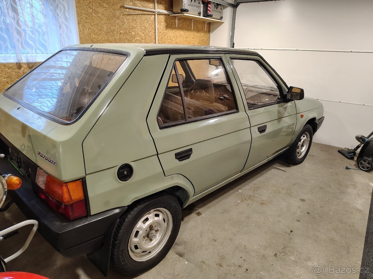 Škoda favorit 135 - 4
