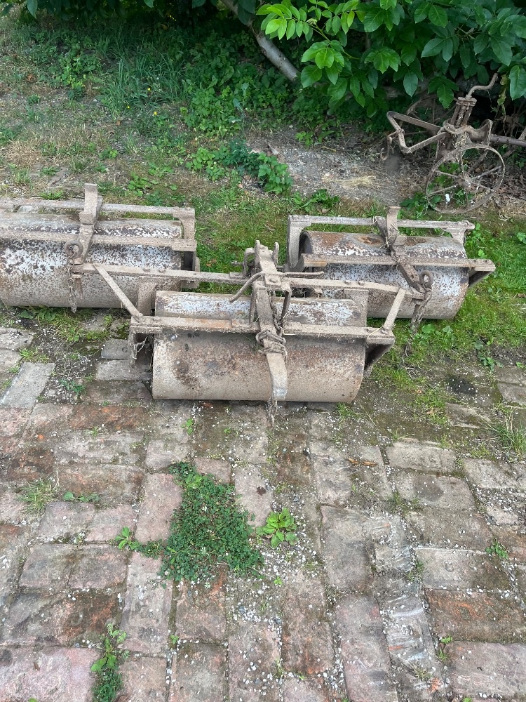 Prodám starý koňský pluh a polní válce - 4