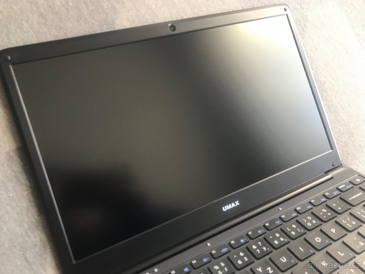 UMAX VisionBook N14R - notebook - černý - 4