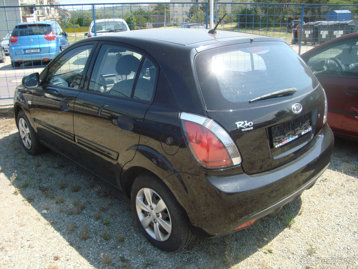 KIA RIO 1,4 VVT - 4