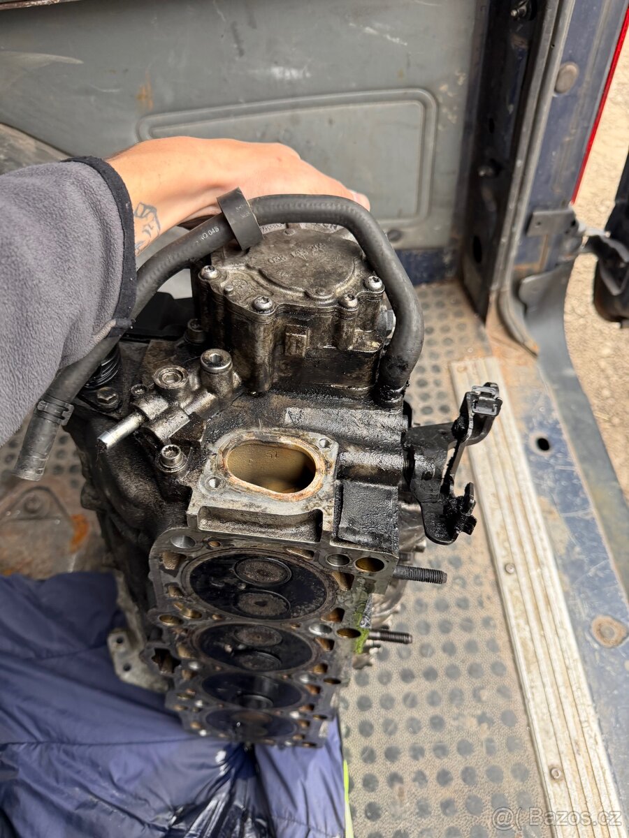 Hlava motoru 1.9tdi 77kw - BLS - 4