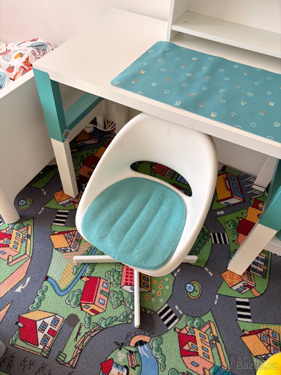 Dětský roztoucí stůl IKEA PAHL - 4