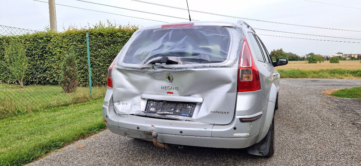 Renault Megane N1,1.6i, 82kW, typ motoru K4MD8, r.v. 07 - 4