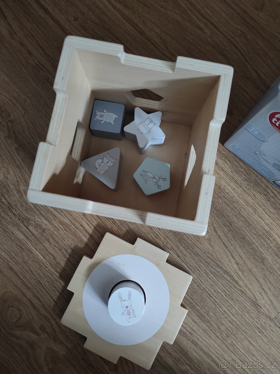 Dřevěné hračky - vkládací kostka, mýval, krokodýl - 4