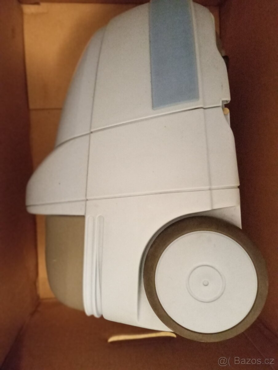 Sáčkový vysavač Electrolux 1600 Wattů - 4