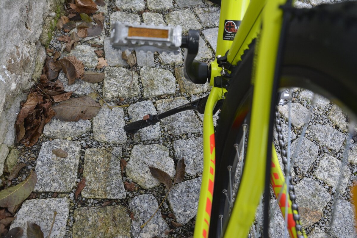 Kellys Madman 50 M 27,5 stojánek - zánovní - půjčovna - 4