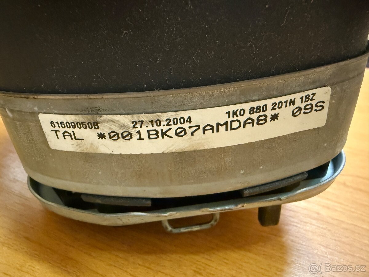 Volant s Airbagem Volkswagen - čtyřramenný - Pěkný - 4