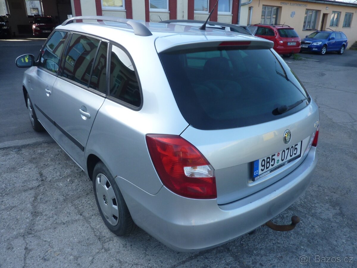 ŠKODA FABIA KOMBI SPORT 1.2 51 KW 2009 KLIMA - 4