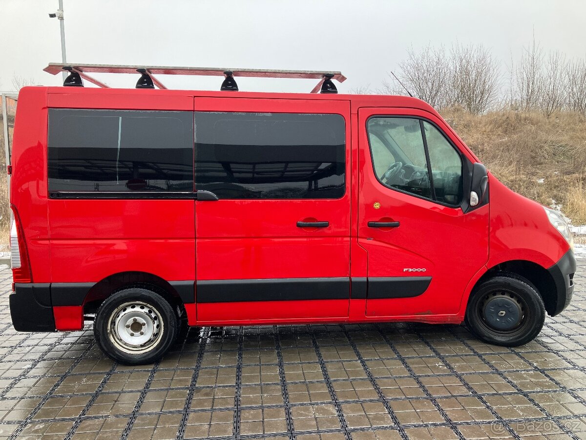 Prodám havarovaný Renault Master 2.3,r.v.2012,107 kw,9 míst - 4
