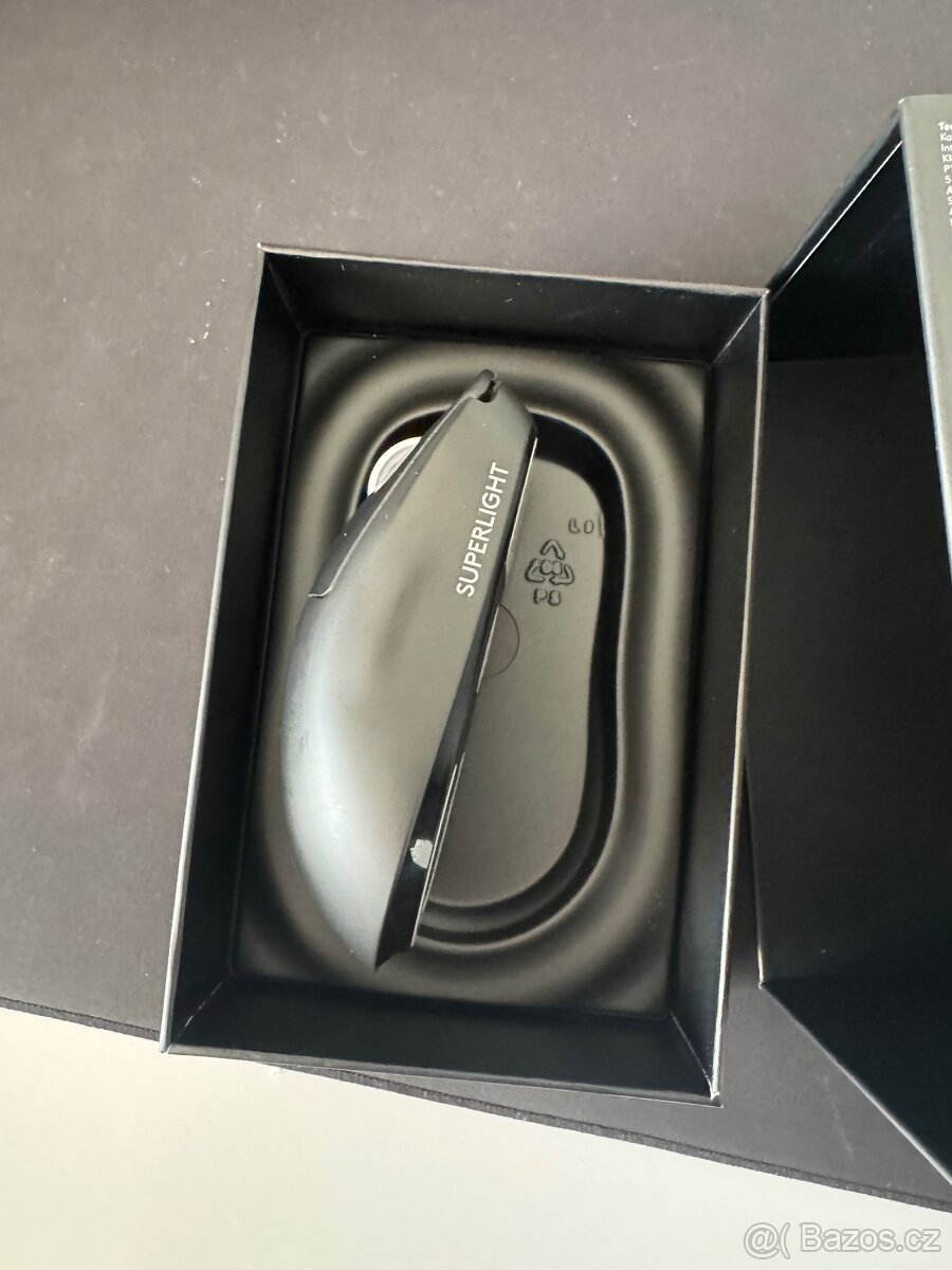 Logitech G Pro Superlight - 4