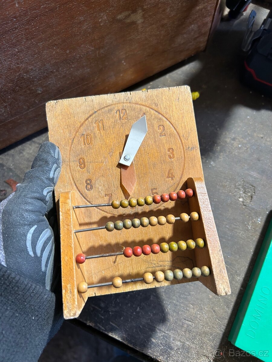 Staré hračky a figurky - 4