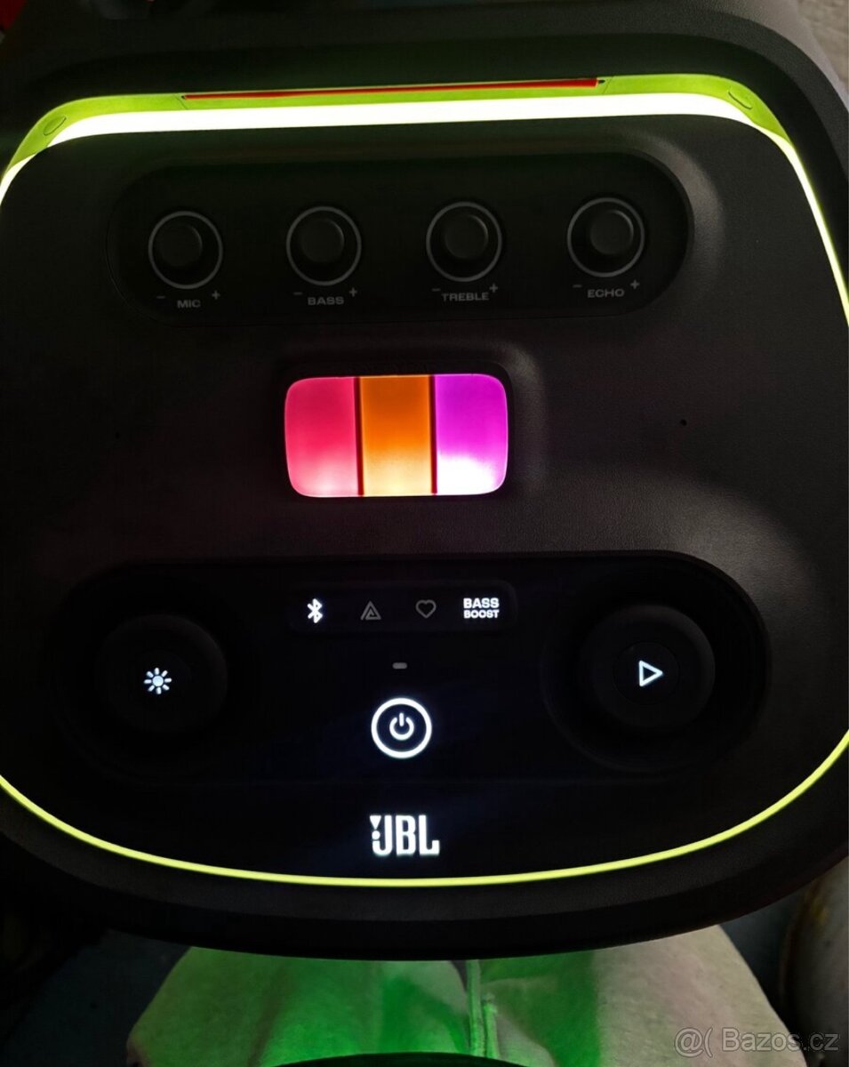 Pronájem JBL PartyBox Ultimate - 4