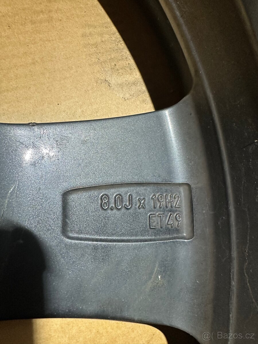 Cupra R19 235/35 - 4