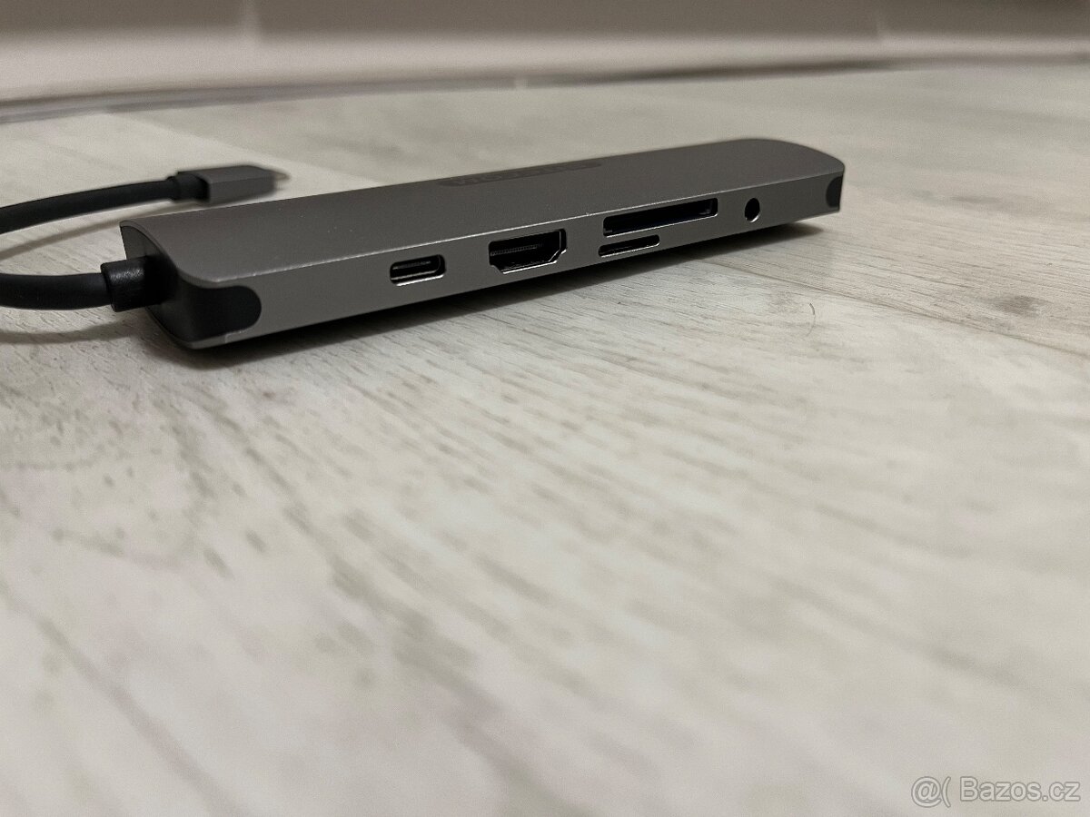 Multifunkční adaptér Sitecom - 4