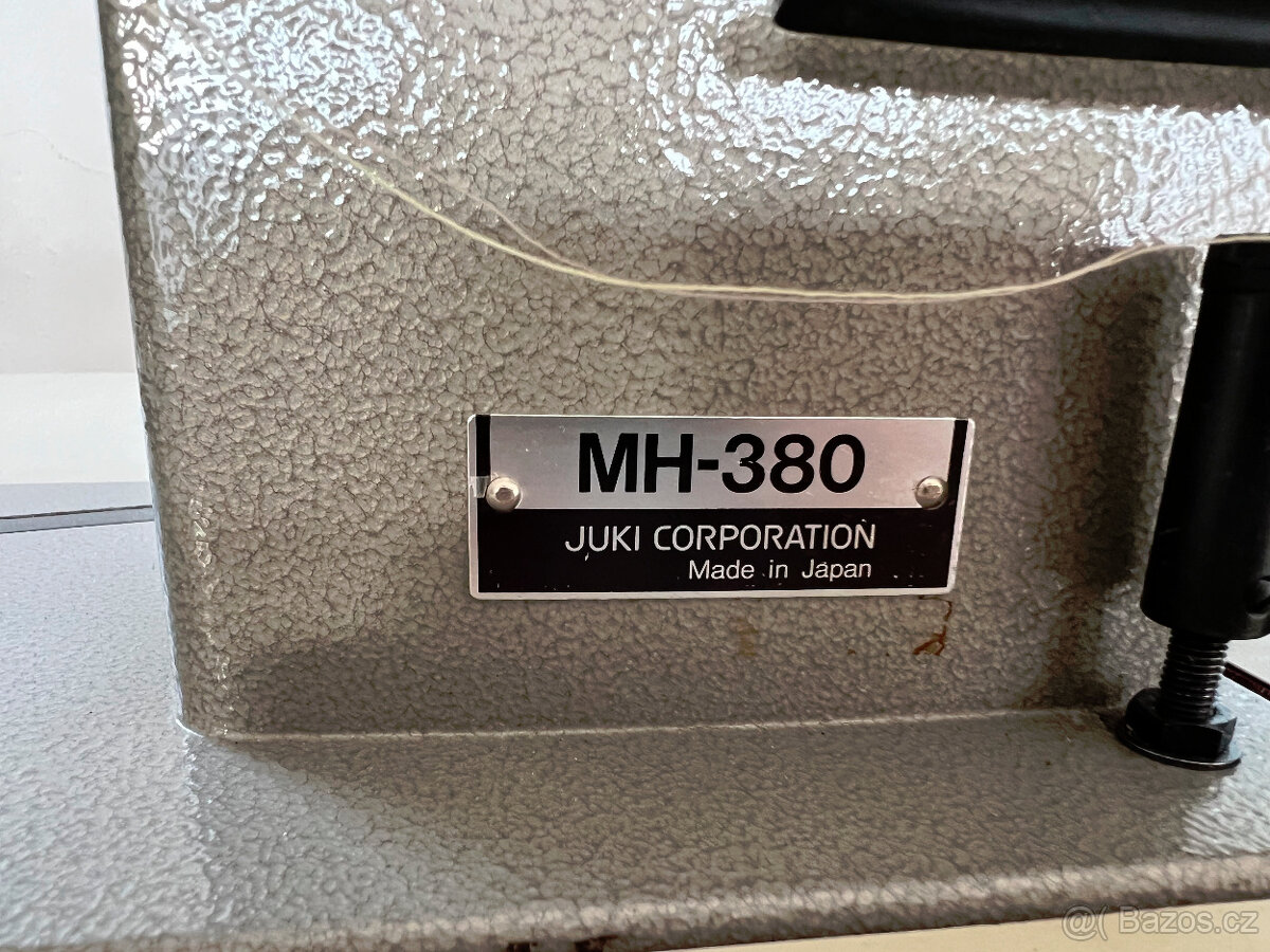 Průmyslový šicí stroj - JUKI - 4