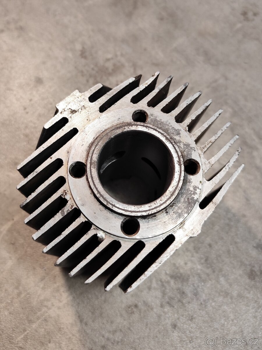 Válec pionýr - výbrus - 4