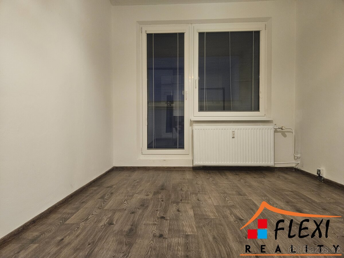 Pronájem bytu 3+1 v os.vl. s lodžií, 74 m², ul. J. Božana, F - 4