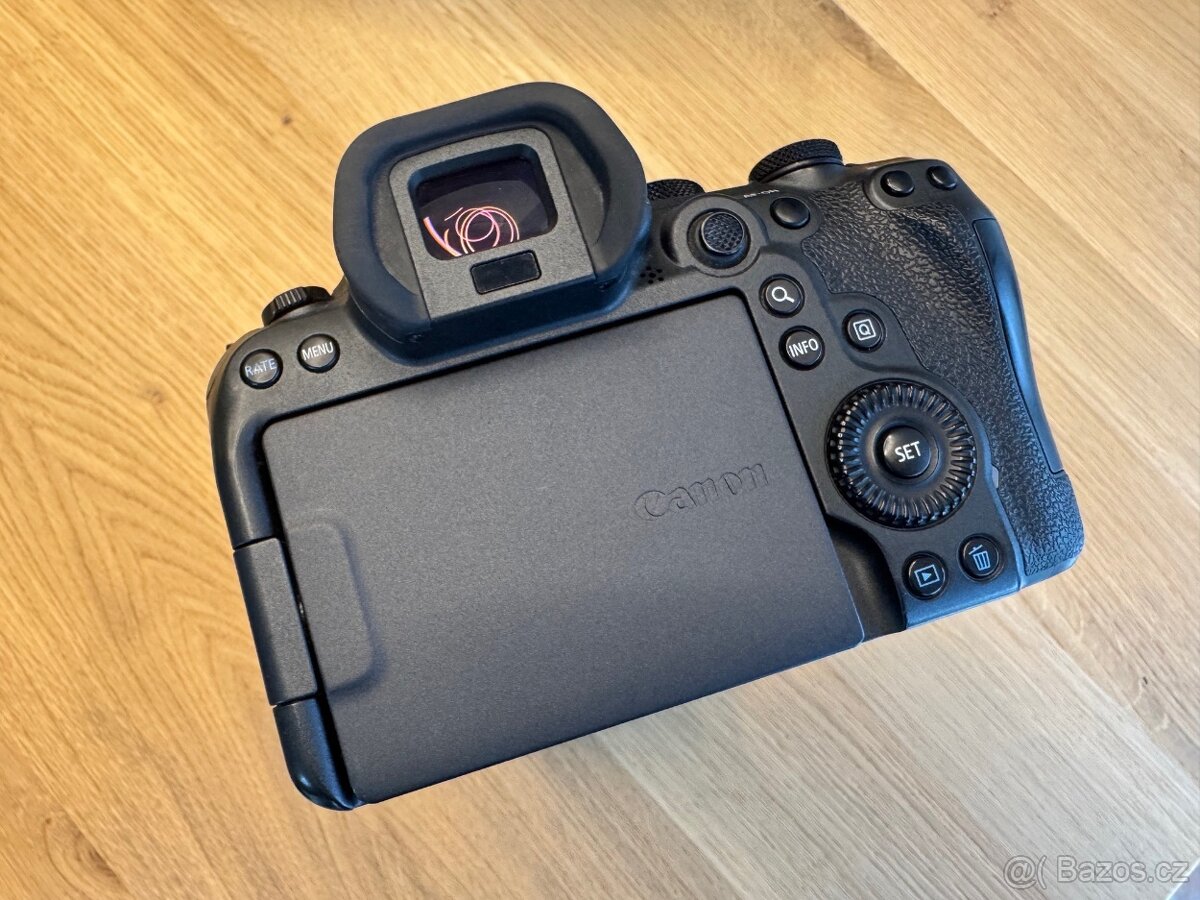 Canon R6 M II / Mark 2 24-70 2.8 RF - super stav - 4