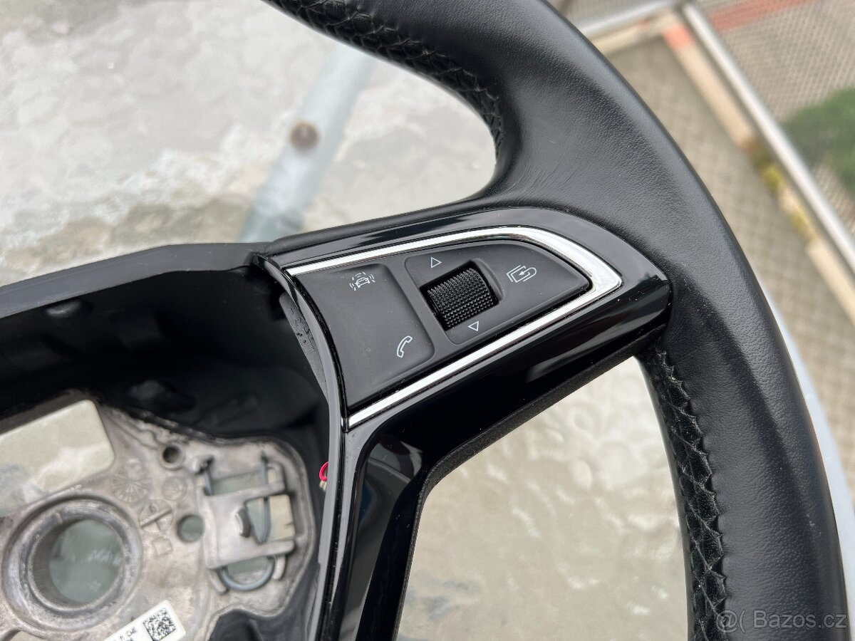Originál multifunkční volant tříramenný kožený Škoda s pádly - 4