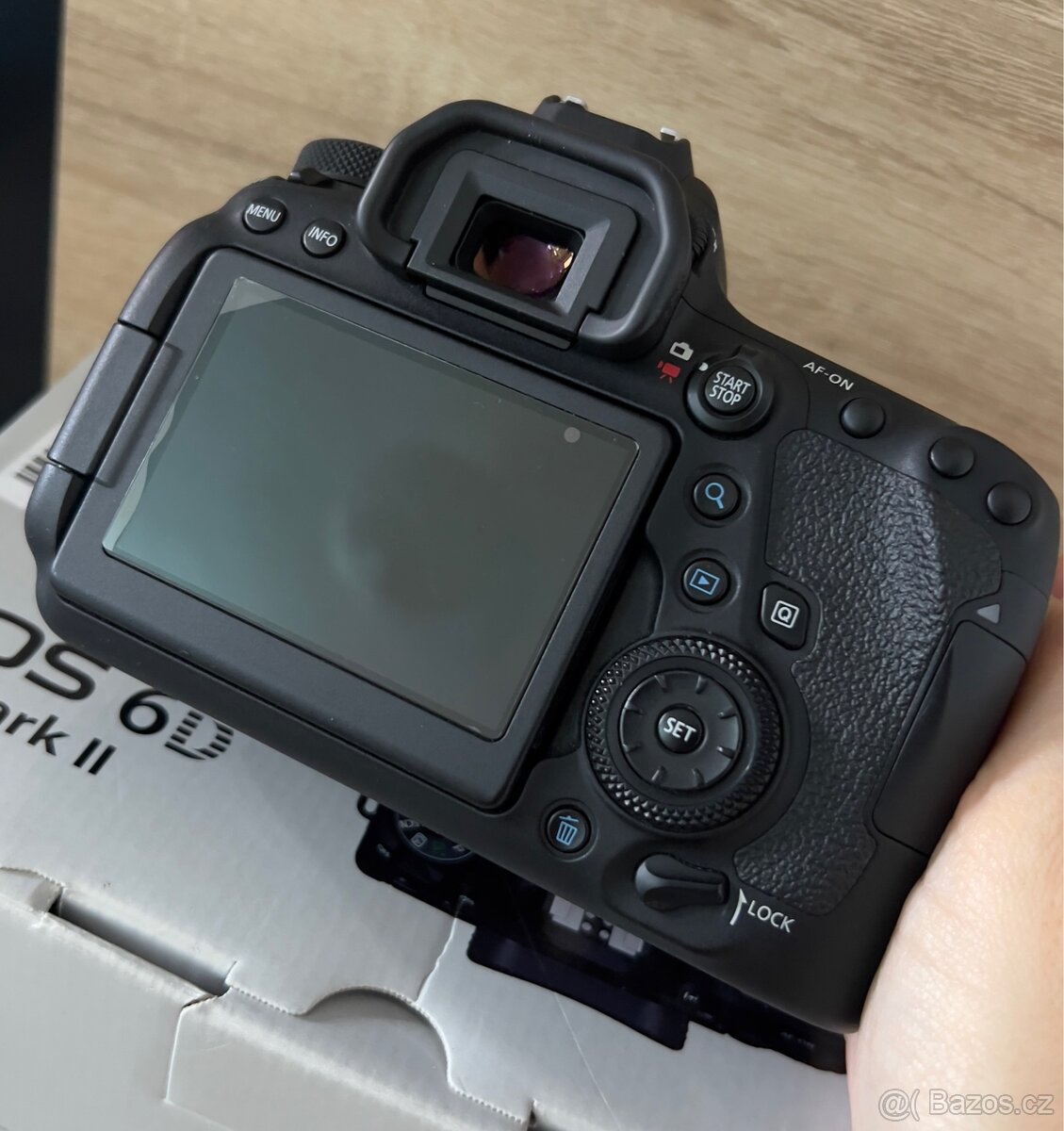 Zrcadlovka Canon 6D mark II - 4